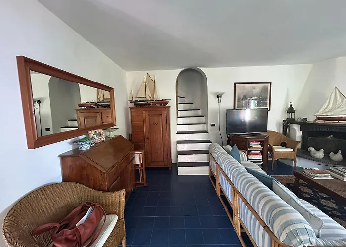 Апартаменты Renata - Amazing Sea View, Garden, Terrrace Монтероссо-аль-Маре
