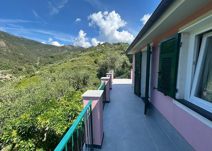 Renata - Amazing Sea View, Garden, Terrrace Apartament
